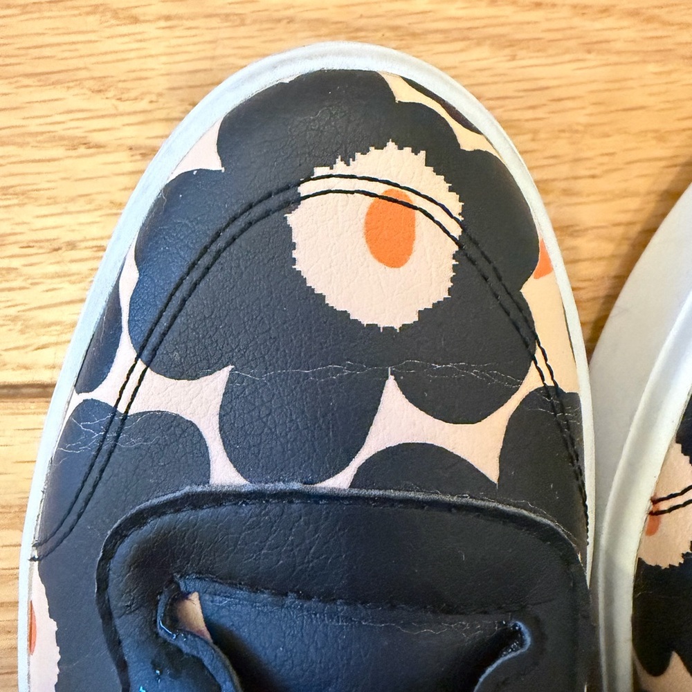 Adidas x Marimekko Sneakers - Picture 8 of 9